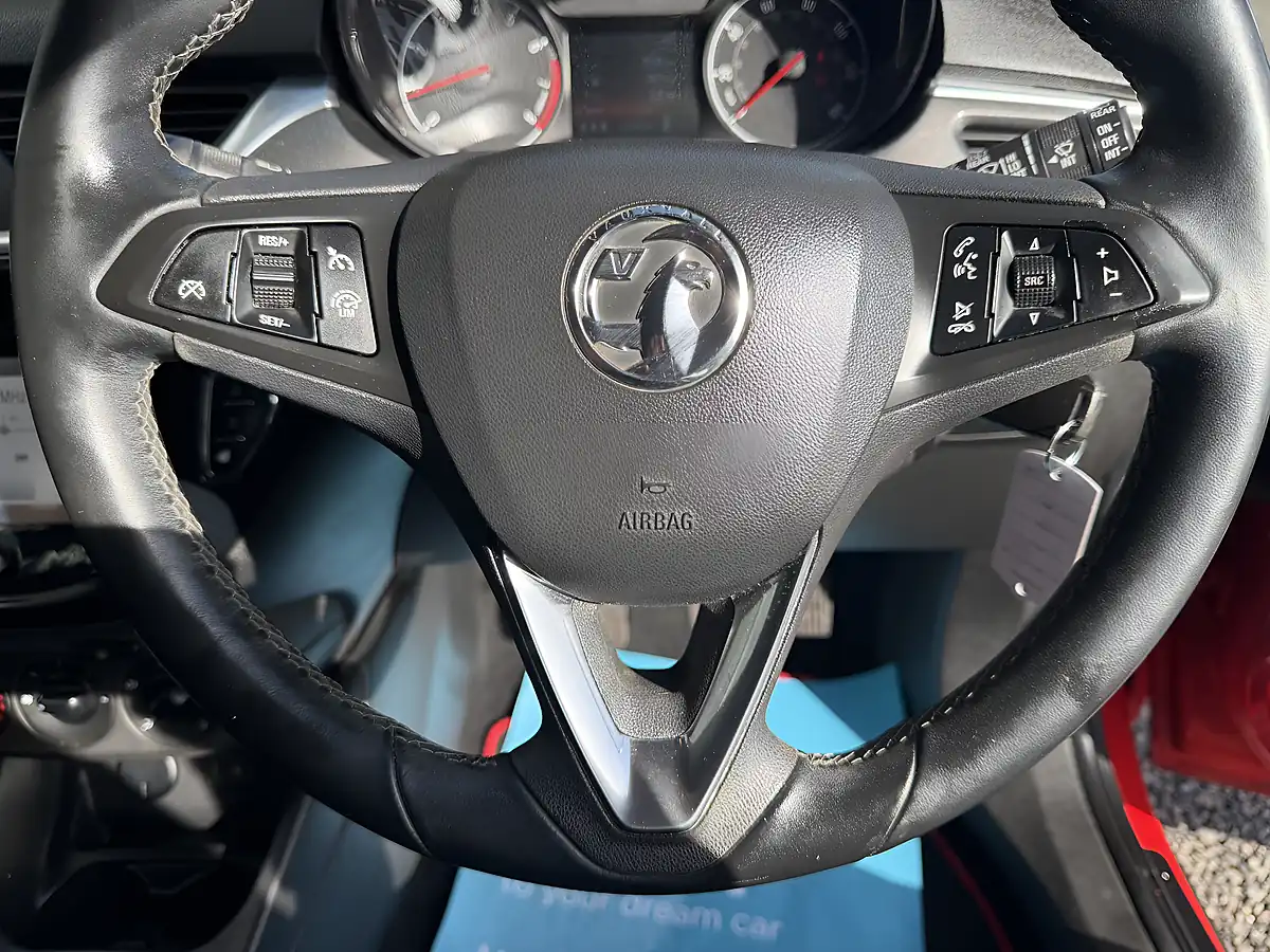 Used 2015 Vauxhall Corsa Excite Red - Interior and Exterior details 15