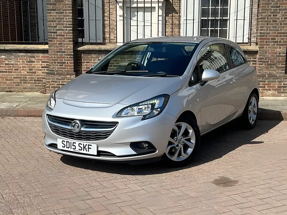 Used 2015 Vauxhall Corsa Excite Silver - Interior and Exterior details 4