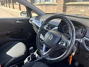 Used 2015 Vauxhall Corsa Excite Silver - Interior and Exterior details 8