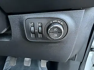 Used 2015 Vauxhall Corsa Excite Silver - Interior and Exterior details 15