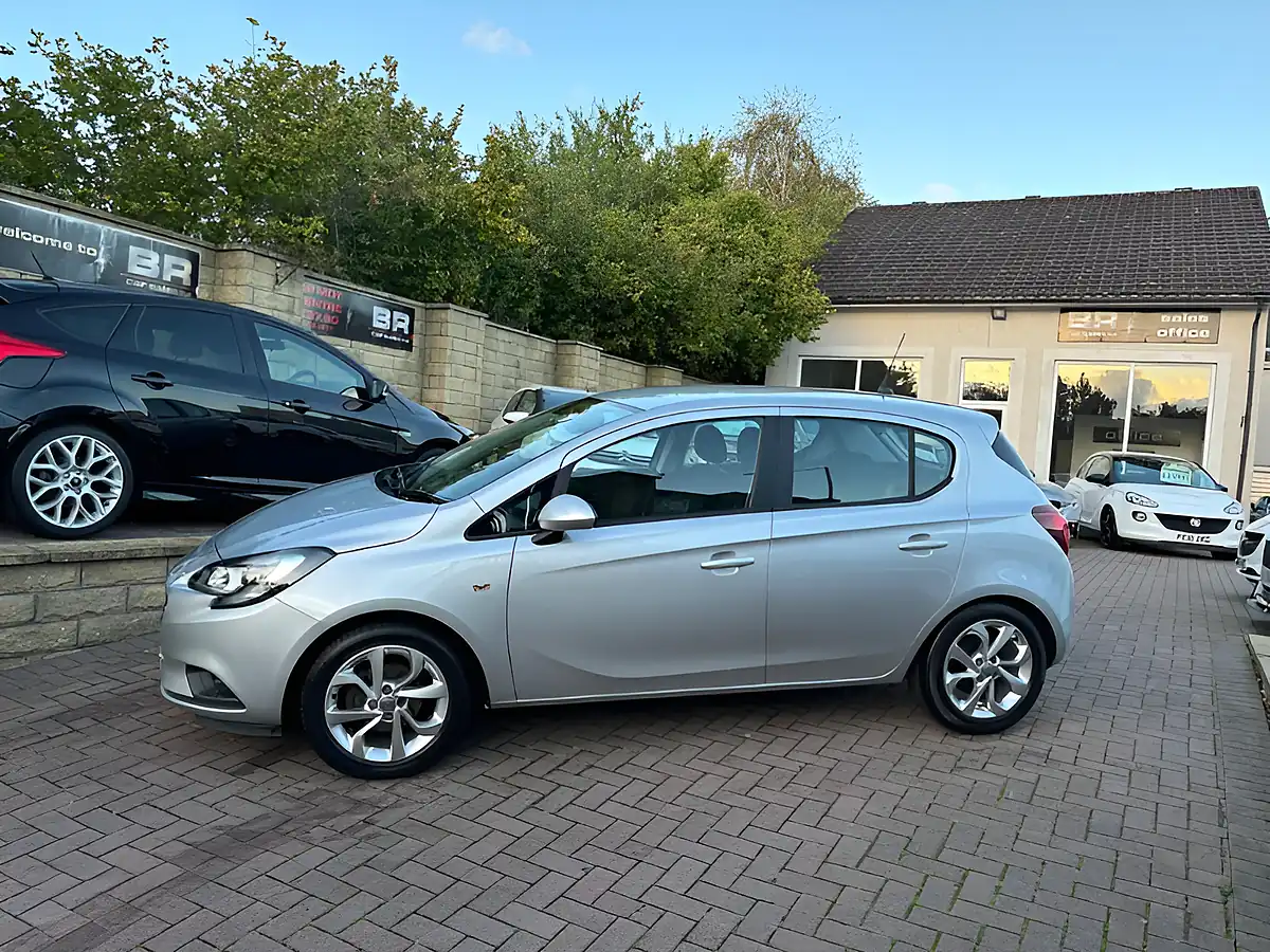 Used 2015 Vauxhall Corsa Excite Silver - Interior and Exterior details 5