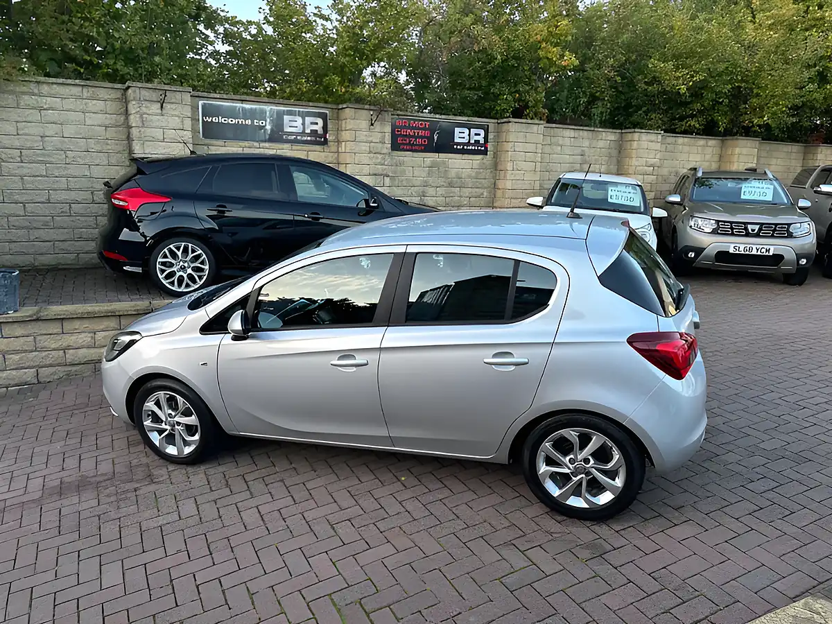 Used 2015 Vauxhall Corsa Excite Silver - Interior and Exterior details 6