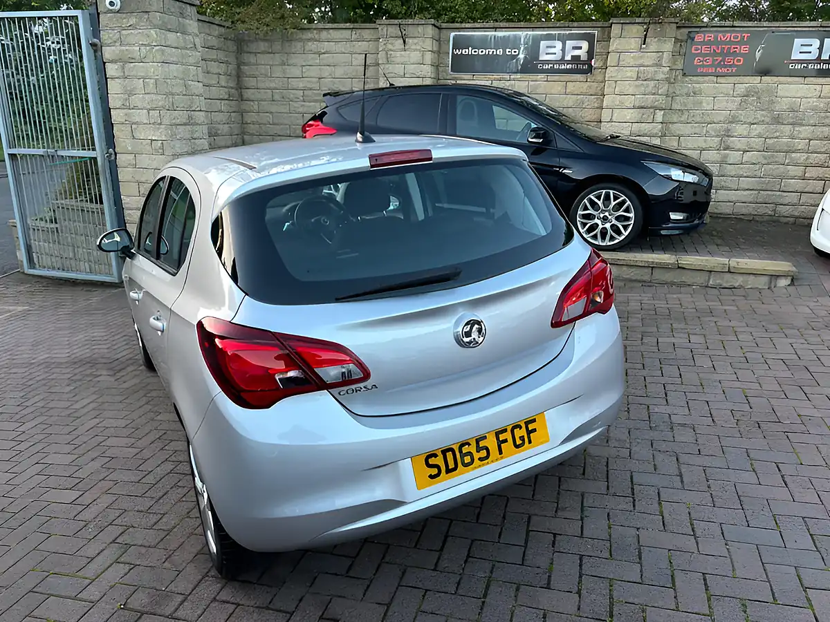 Used 2015 Vauxhall Corsa Excite Silver - Interior and Exterior details 8