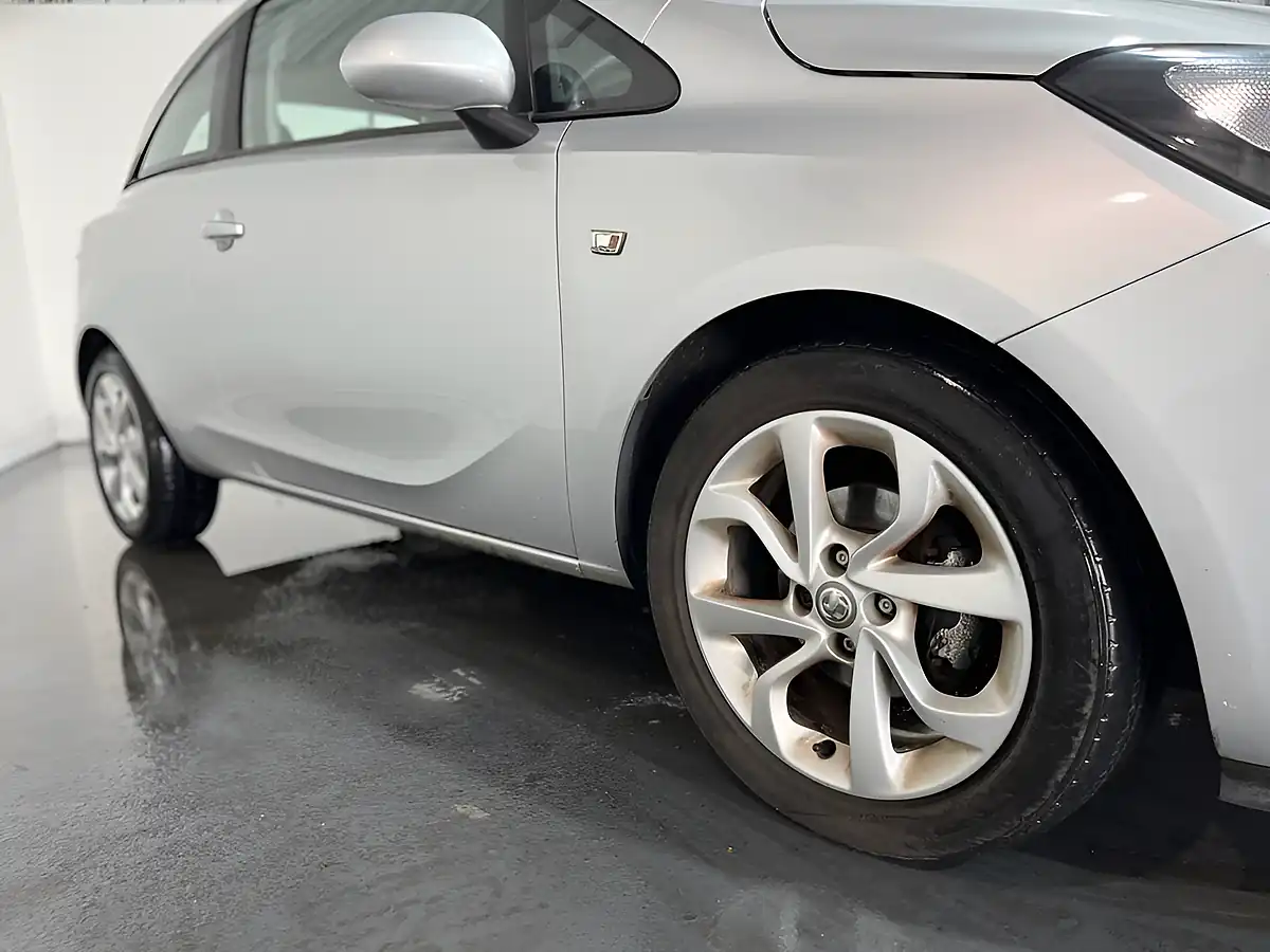 Used 2015 Vauxhall Corsa Excite Silver - Interior and Exterior details 8