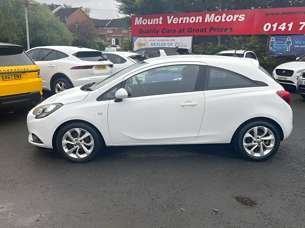 Used 2015 Vauxhall Corsa Excite White - Interior and Exterior details 5
