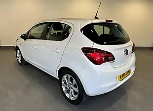 Used 2015 Vauxhall Corsa Excite White - Interior and Exterior details 5