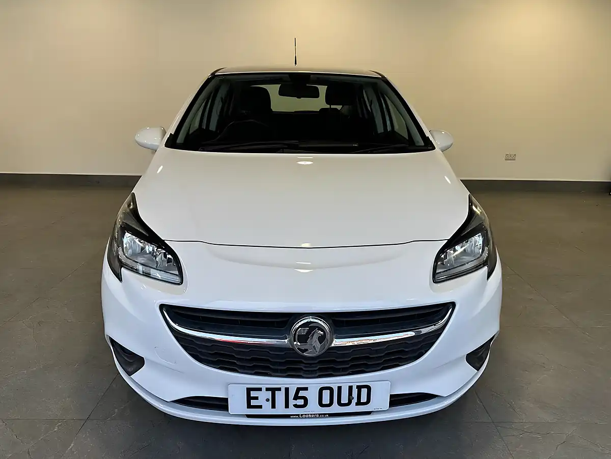 Used 2015 Vauxhall Corsa Excite White - Interior and Exterior details 8