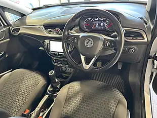 Used 2015 Vauxhall Corsa Excite White - Interior and Exterior details 9