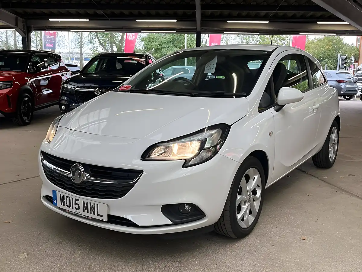 Used 2015 Vauxhall Corsa Excite White - Interior and Exterior details 3
