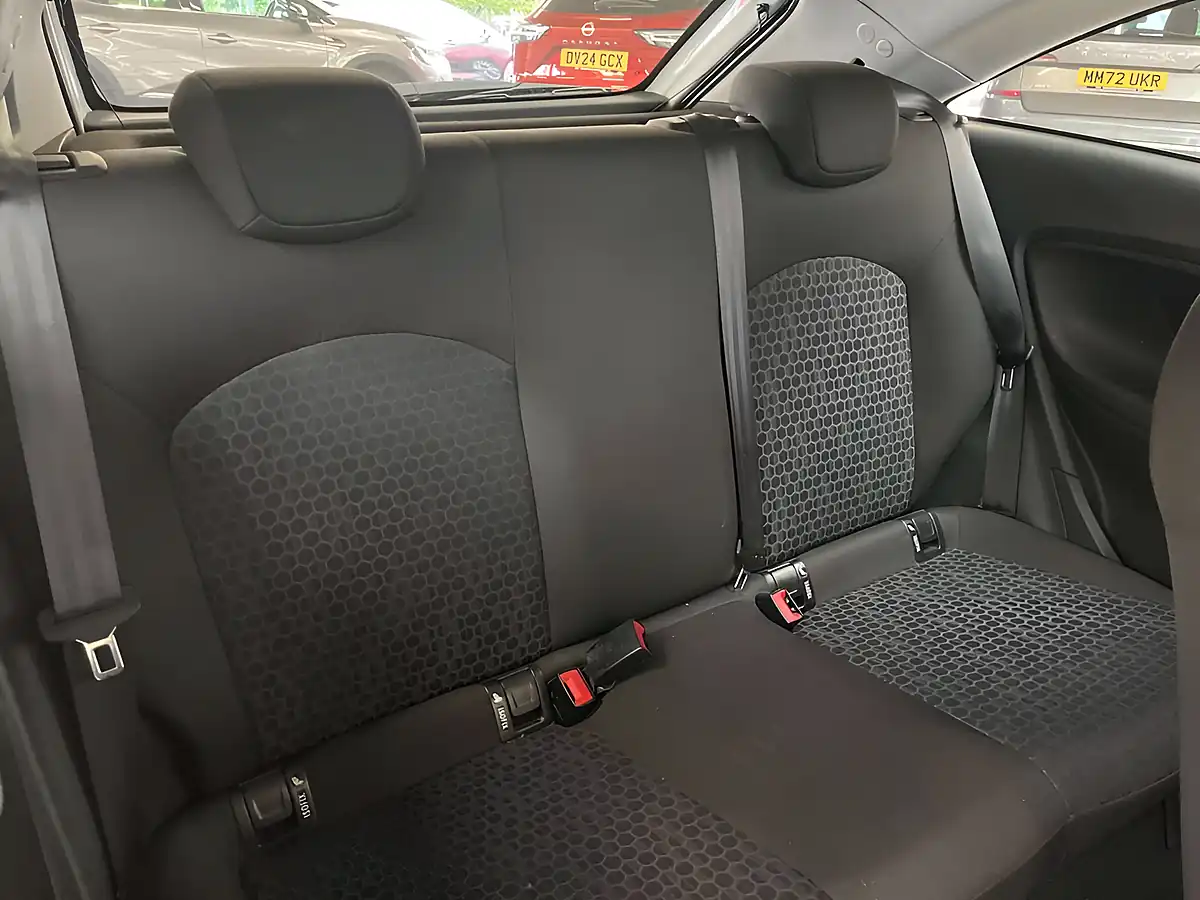 Used 2015 Vauxhall Corsa Excite White - Interior and Exterior details 4