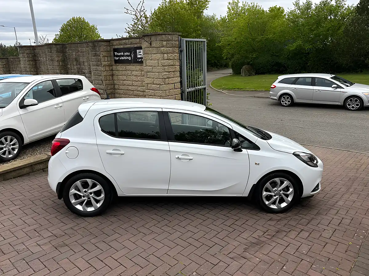 Used 2015 Vauxhall Corsa Excite White - Interior and Exterior details 13