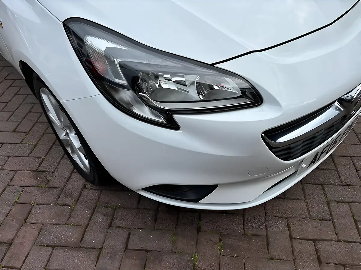 Used 2015 Vauxhall Corsa Excite White - Interior and Exterior details 18