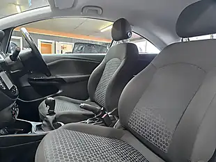 Used 2015 Vauxhall Corsa Excite White - Interior and Exterior details 10