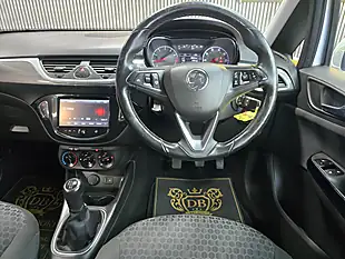 Used 2015 Vauxhall Corsa Excite White - Interior and Exterior details 20