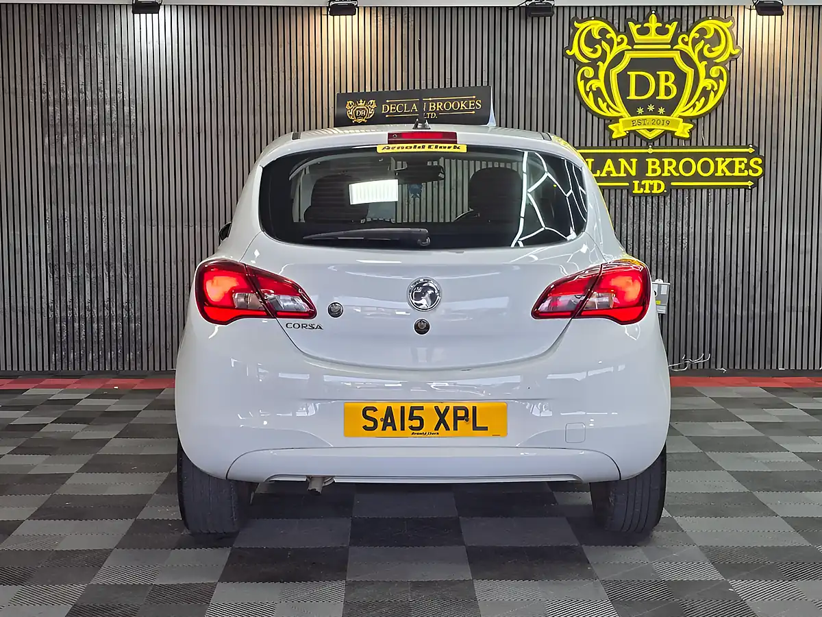 Used 2015 Vauxhall Corsa Excite White - Interior and Exterior details 4