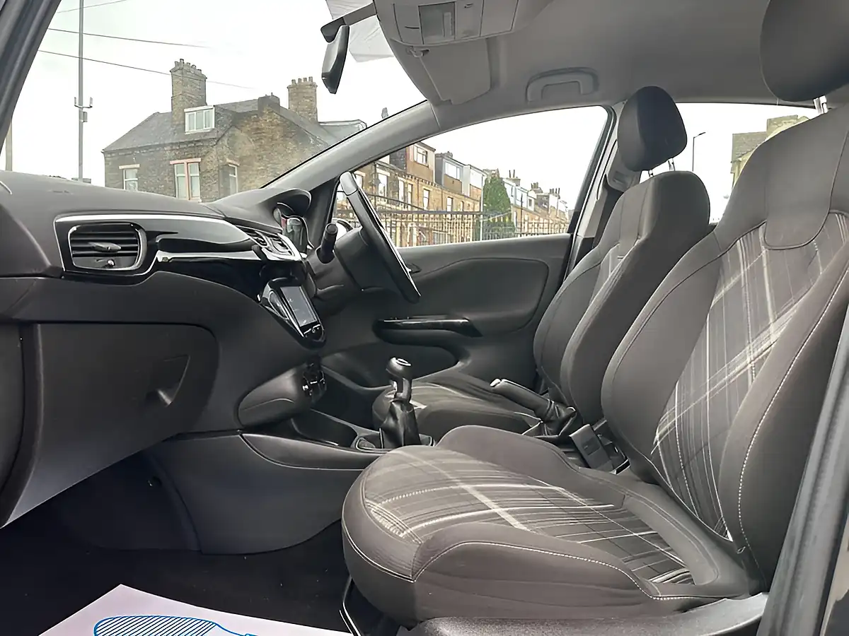 Used 2015 Vauxhall Corsa Limited Edition Black - Interior and Exterior details 19