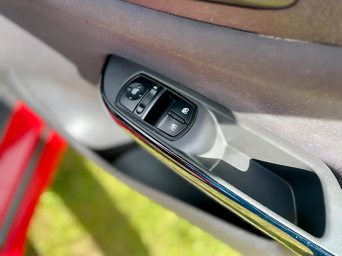 Used 2015 Vauxhall Corsa Limited Edition Flame Red - Interior and Exterior details 18
