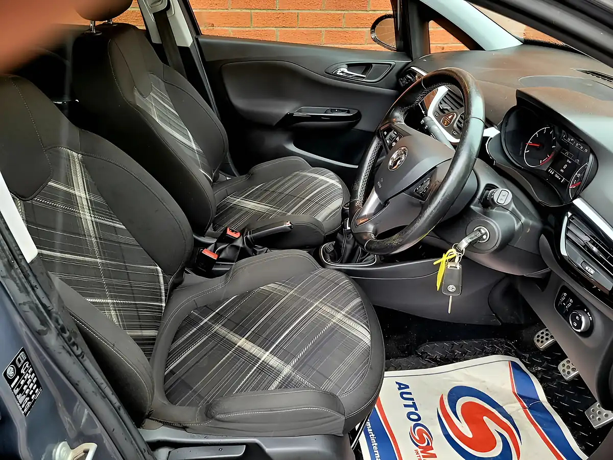 Used 2015 Vauxhall Corsa Limited Edition Grey - Interior and Exterior details 17