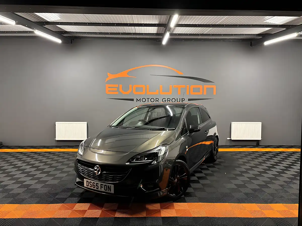 Used 2015 Vauxhall Corsa Limited Edition Metallic Storm Grey - Front View
