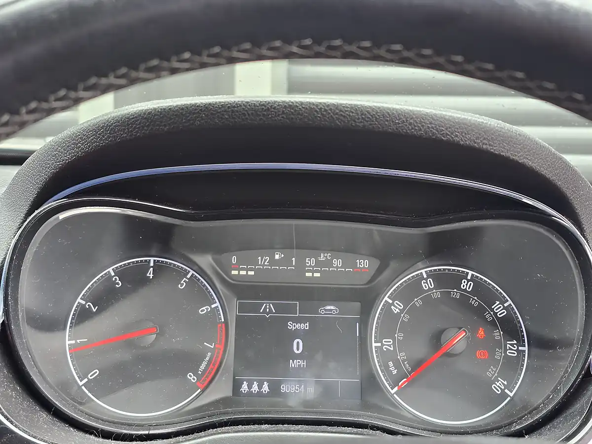 Used 2015 Vauxhall Corsa Limited Edition Red - Interior and Exterior details 9