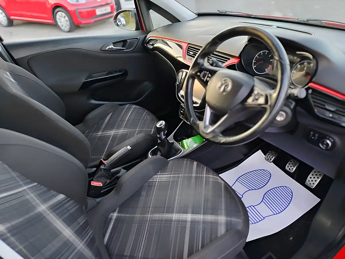 Used 2015 Vauxhall Corsa Limited Edition Red - Interior and Exterior details 5
