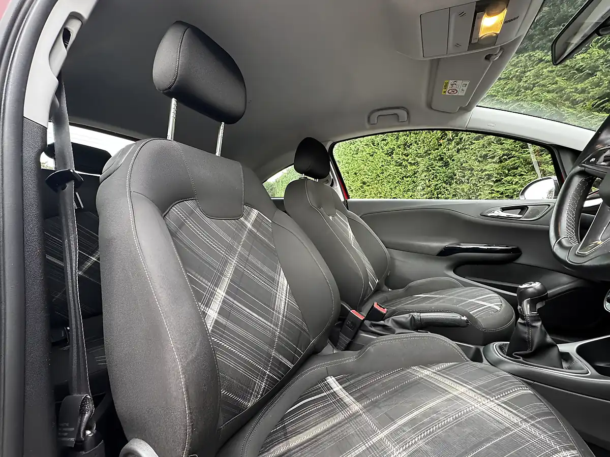 Used 2015 Vauxhall Corsa Limited Edition Red - Interior and Exterior details 16