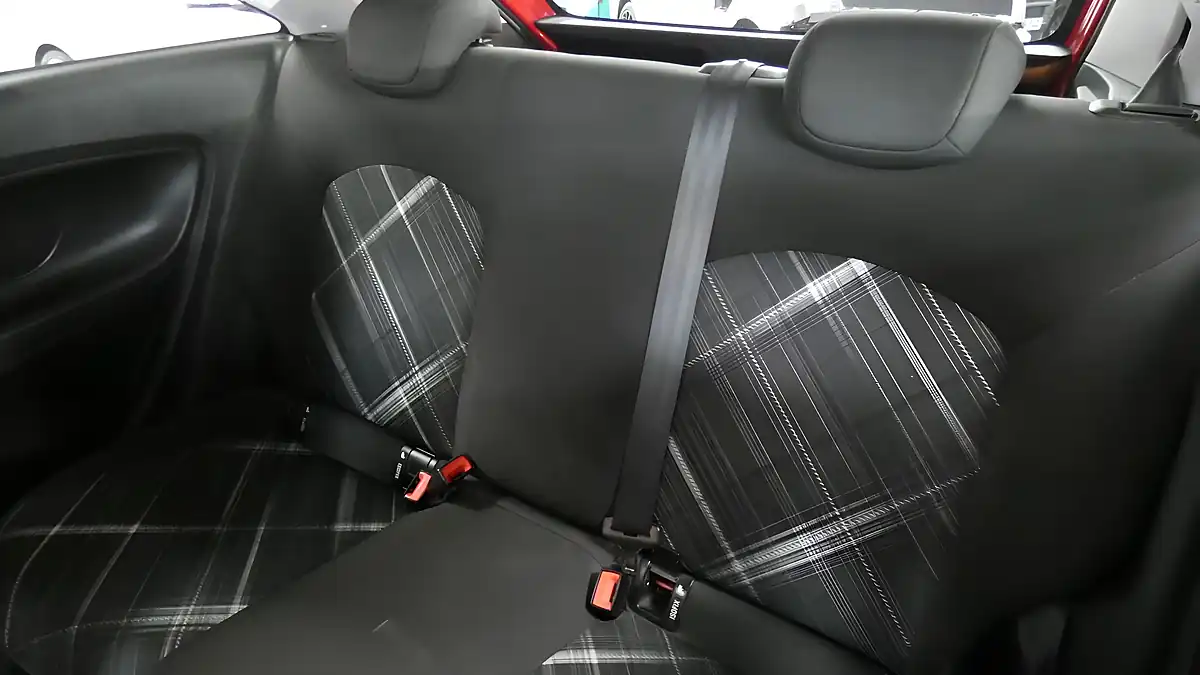 Used 2015 Vauxhall Corsa Limited Edition Red - Interior and Exterior details 8