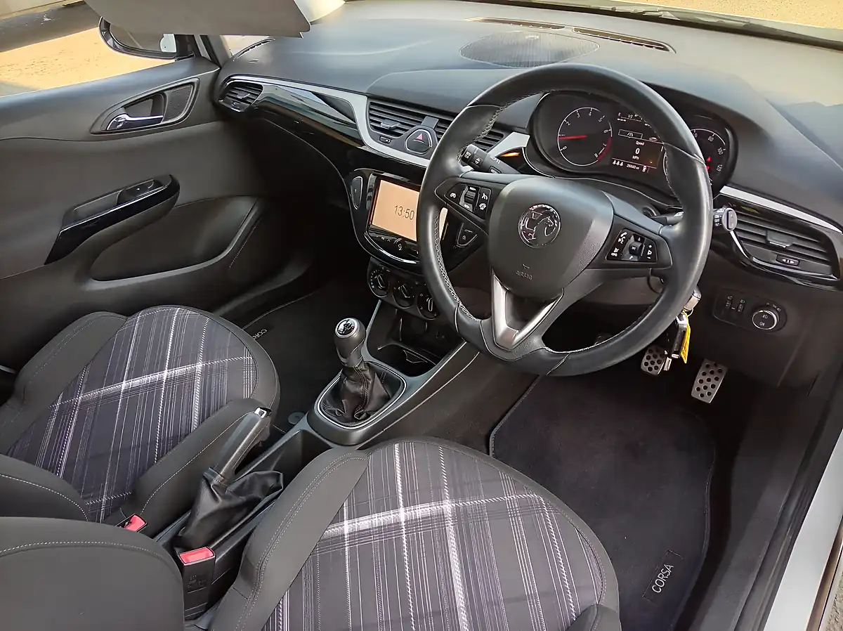 Used 2015 Vauxhall Corsa Limited Edition White - Interior and Exterior details 10