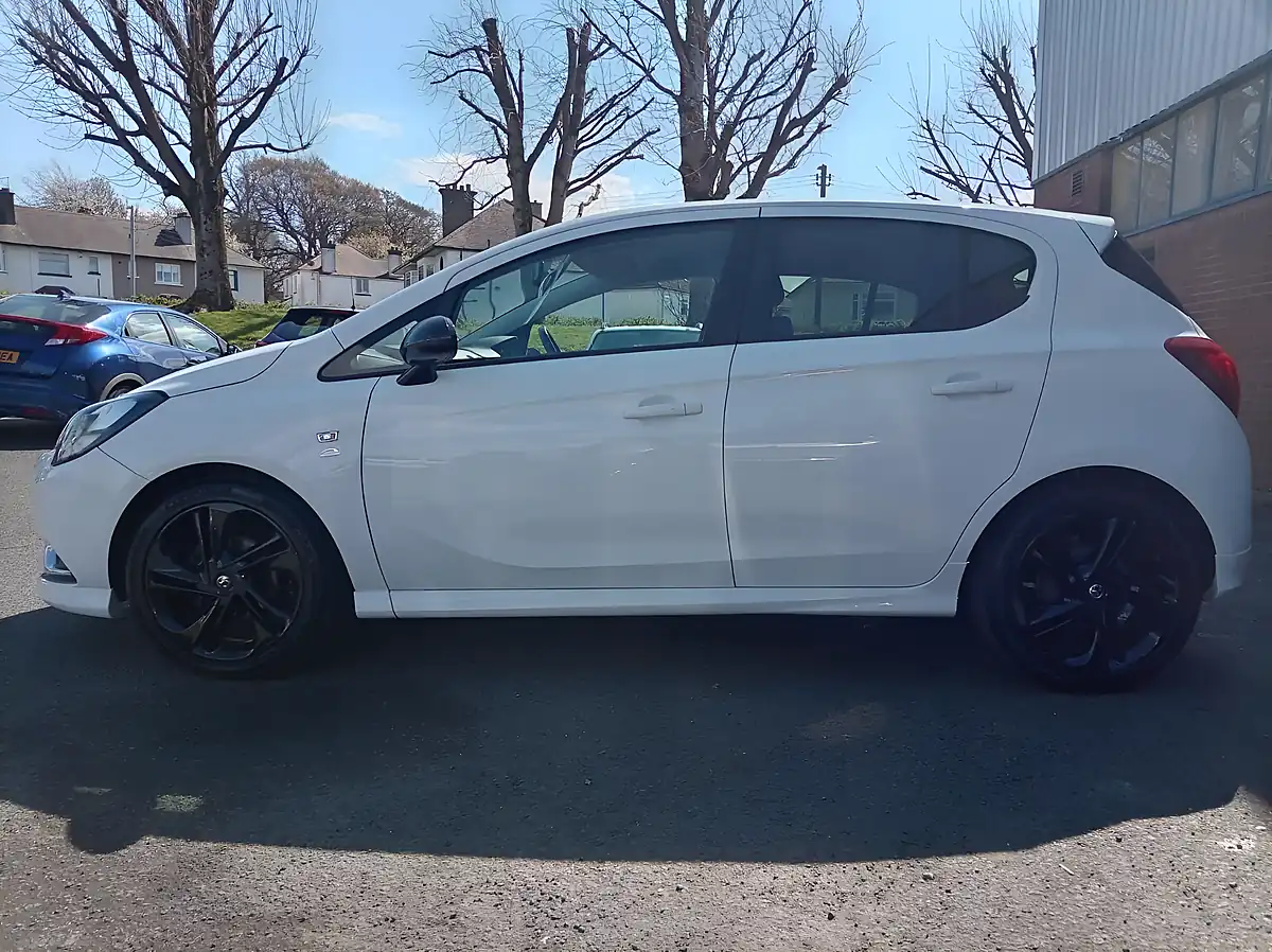 Used 2015 Vauxhall Corsa Limited Edition White - Interior and Exterior details 4