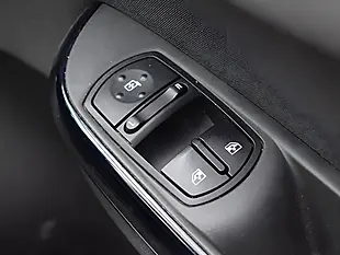 Used 2015 Vauxhall Corsa Limited Edition White - Interior and Exterior details 11