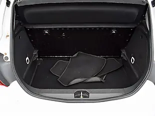 Used 2015 Vauxhall Corsa Limited Edition White - Interior and Exterior details 8