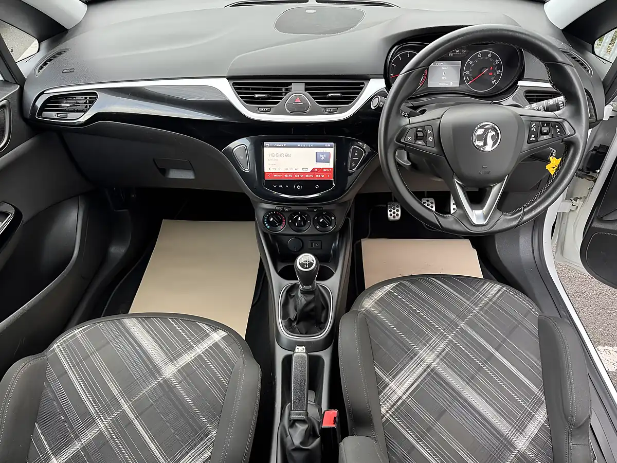 Used 2015 Vauxhall Corsa Limited Edition White - Interior and Exterior details 13