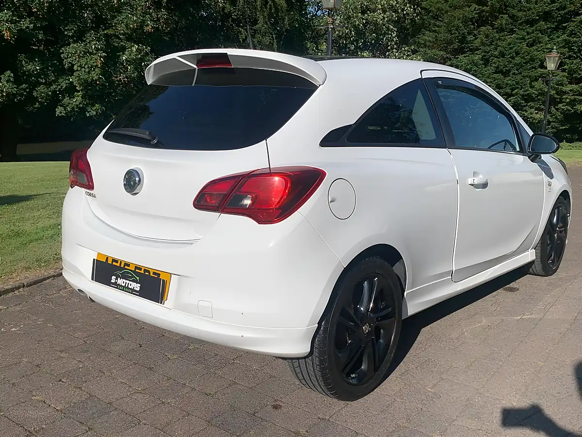 Used 2015 Vauxhall Corsa Limited Edition White - Interior and Exterior details 10
