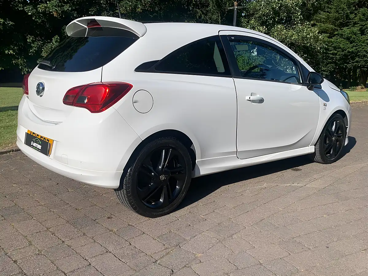Used 2015 Vauxhall Corsa Limited Edition White - Interior and Exterior details 9