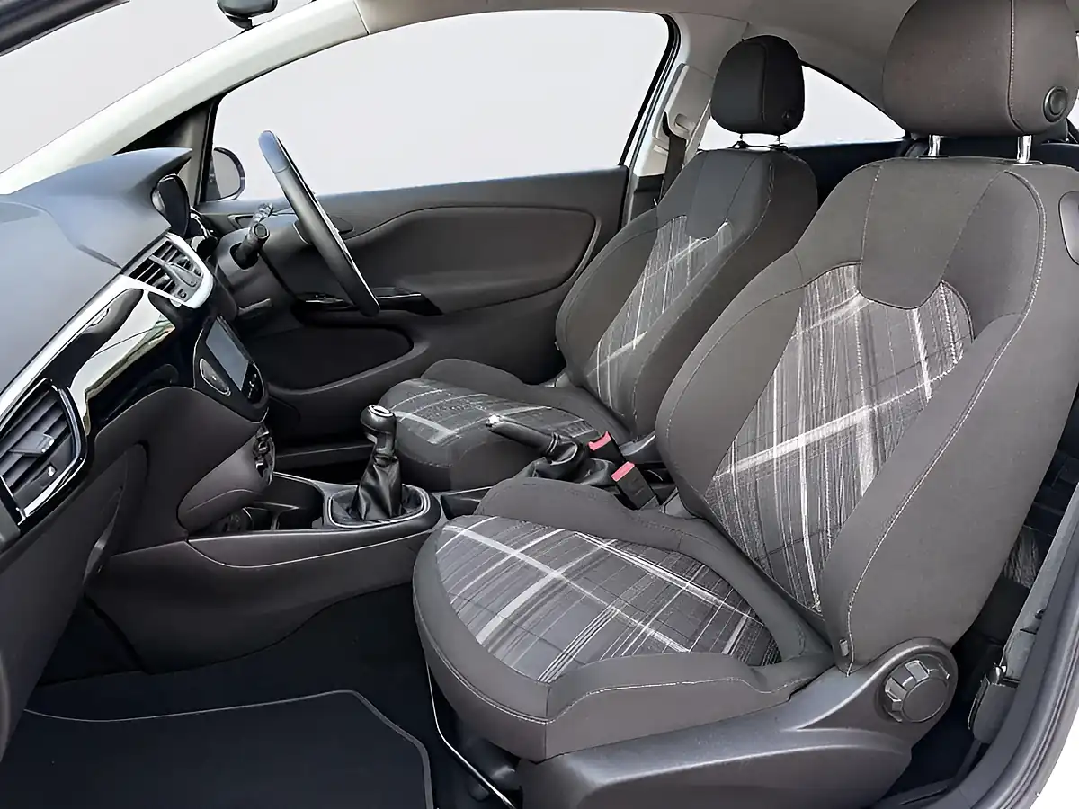 Used 2015 Vauxhall Corsa Limited Edition White - Interior and Exterior details 11