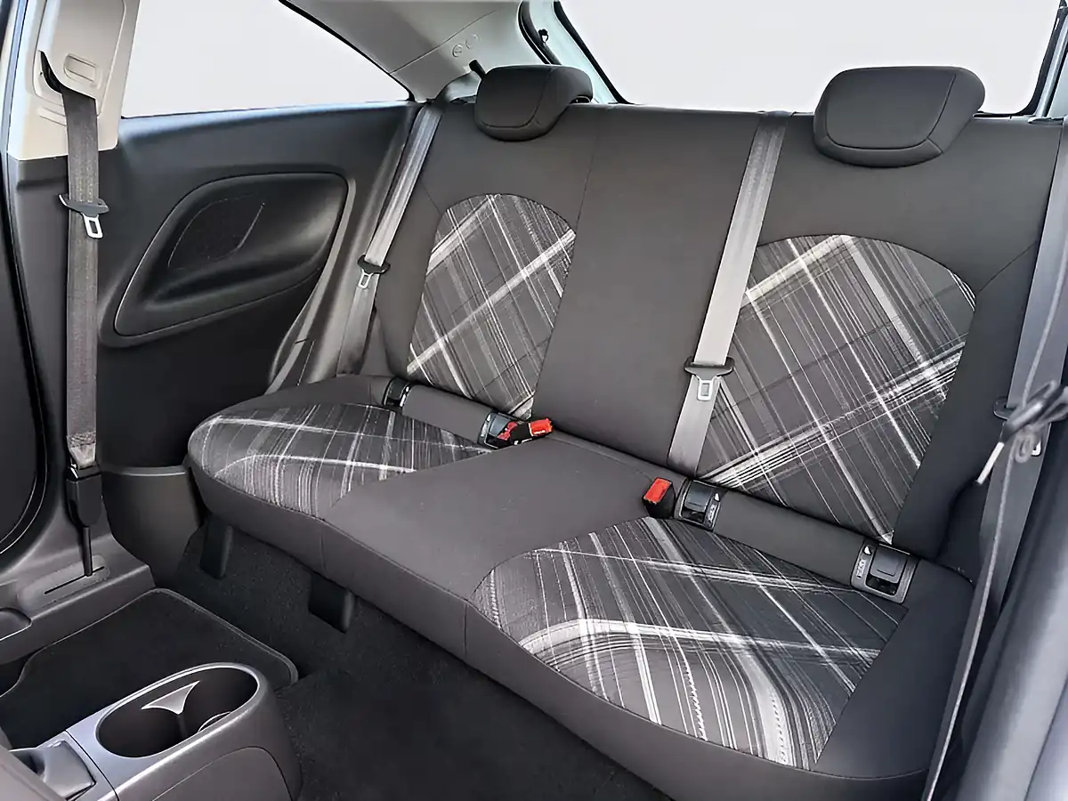 Used 2015 Vauxhall Corsa Limited Edition White - Interior and Exterior details 12