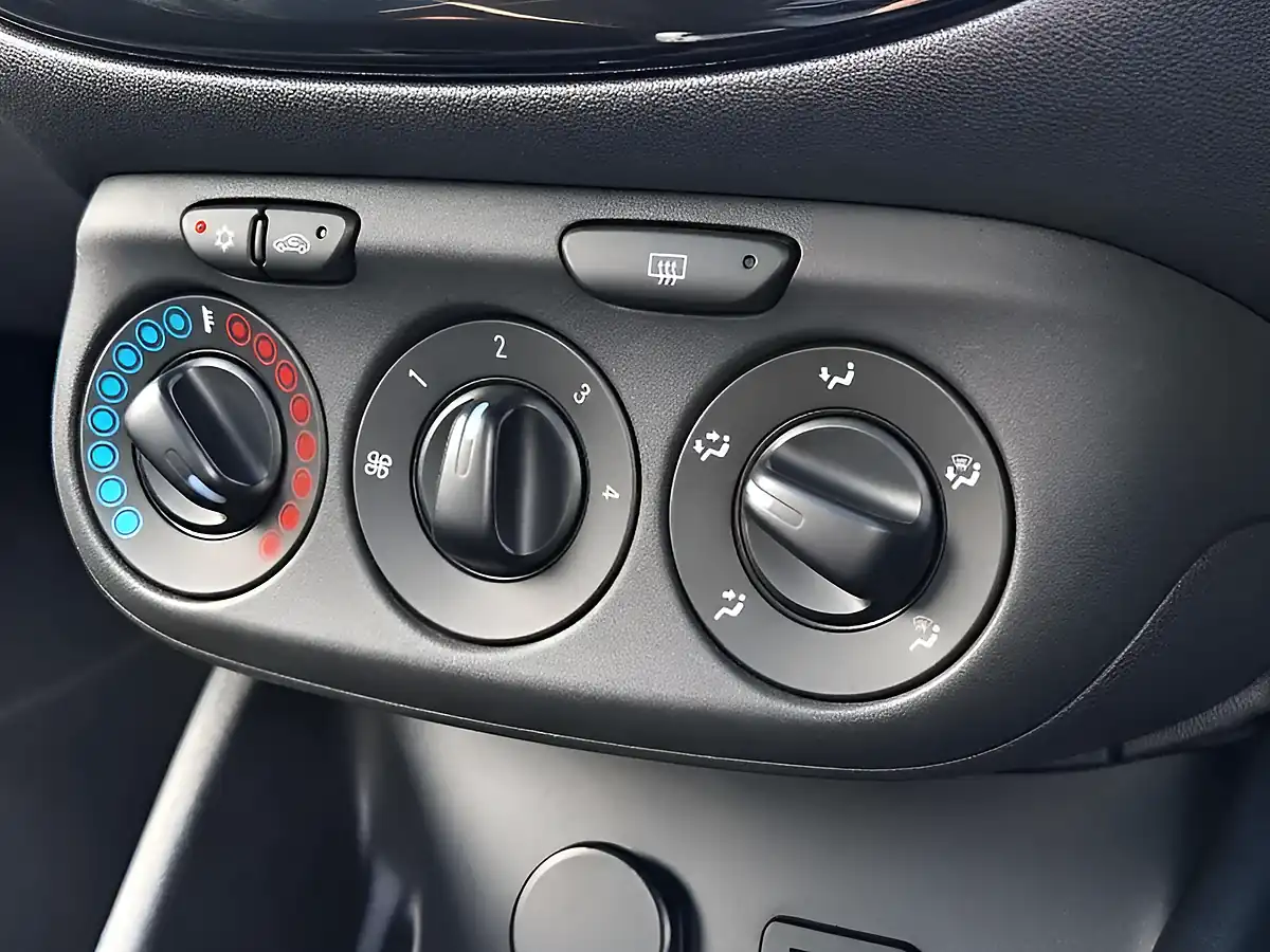 Used 2015 Vauxhall Corsa Limited Edition White - Interior and Exterior details 15