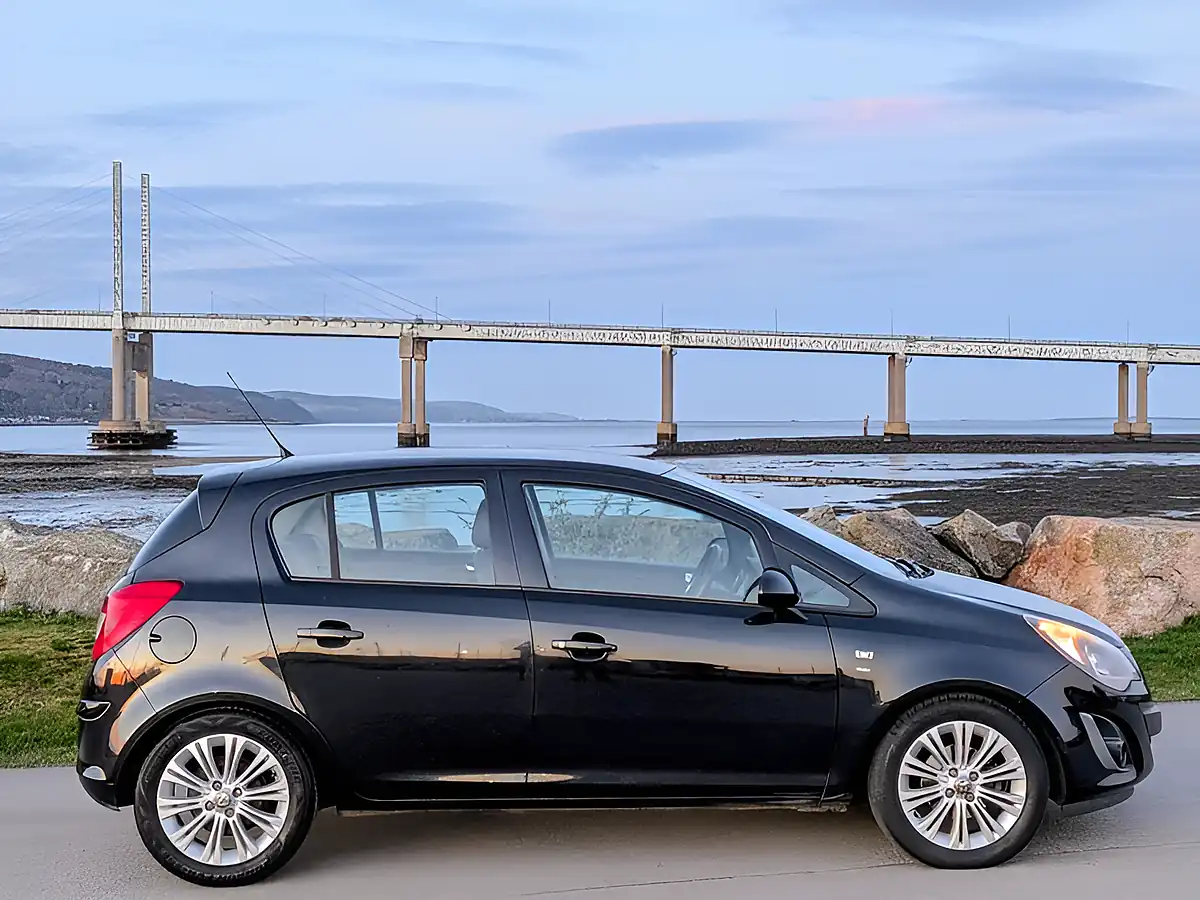 Used 2015 Vauxhall Corsa Se Black - Interior and Exterior details 4