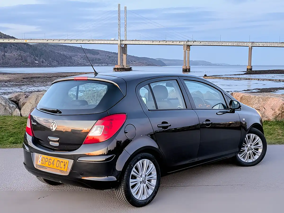 Used 2015 Vauxhall Corsa Se Black - Interior and Exterior details 5