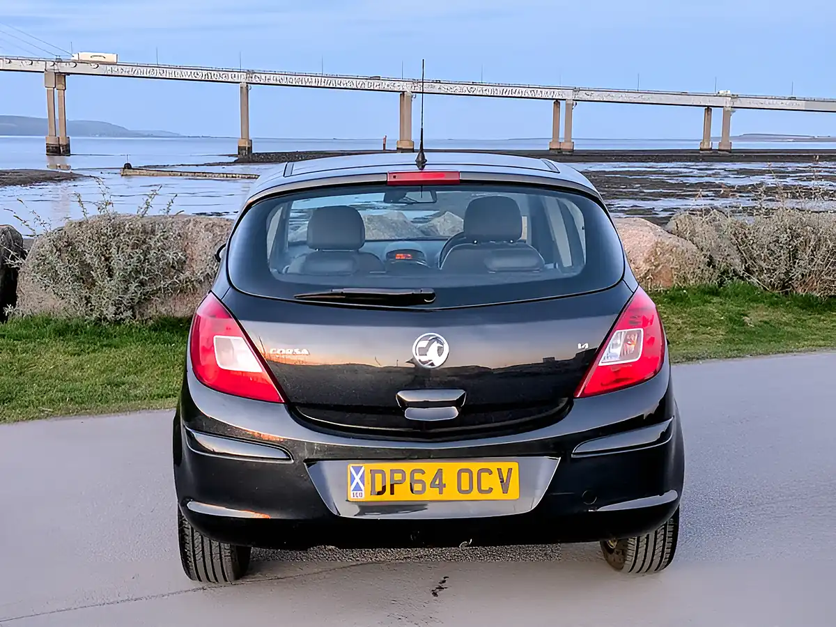 Used 2015 Vauxhall Corsa Se Black - Interior and Exterior details 6