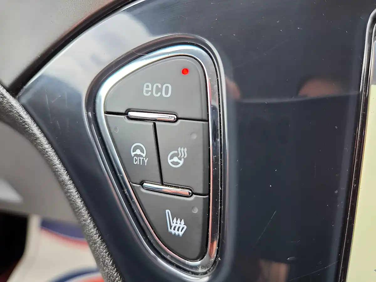 Used 2015 Vauxhall Corsa Se Black - Interior and Exterior details 14
