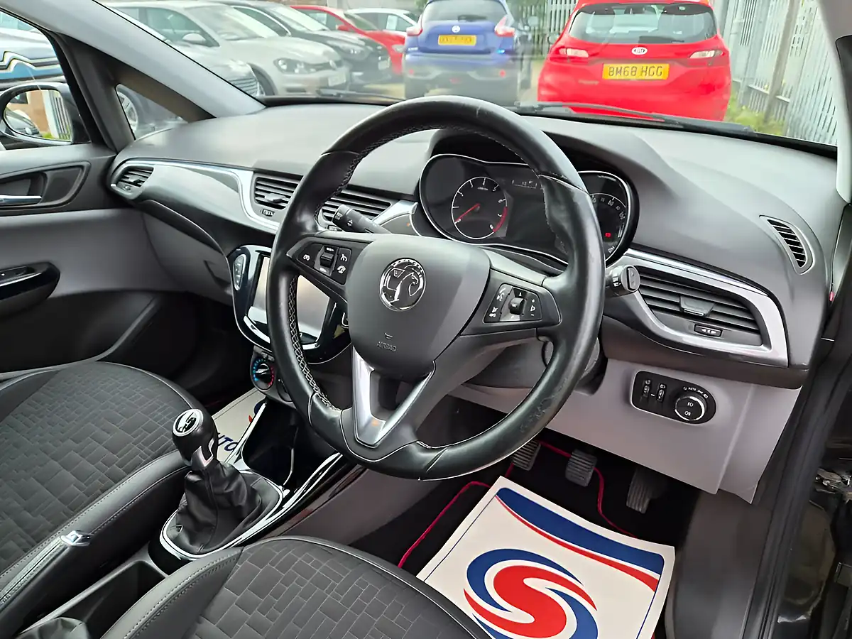 Used 2015 Vauxhall Corsa Se Black - Interior and Exterior details 8