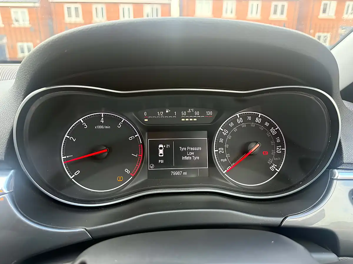 Used 2015 Vauxhall Corsa Se Black - Interior and Exterior details 10