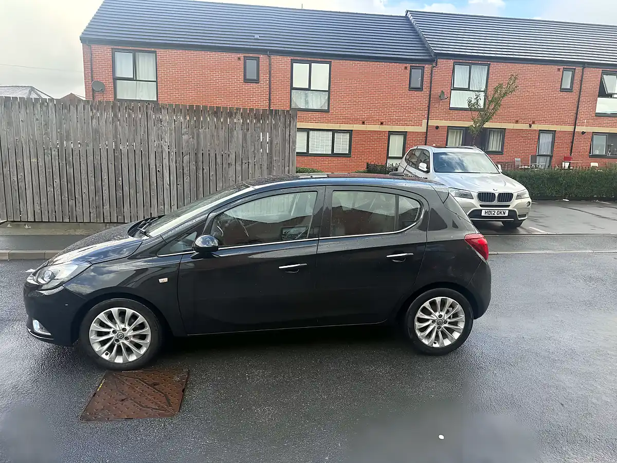 Used 2015 Vauxhall Corsa Se Black - Interior and Exterior details 3