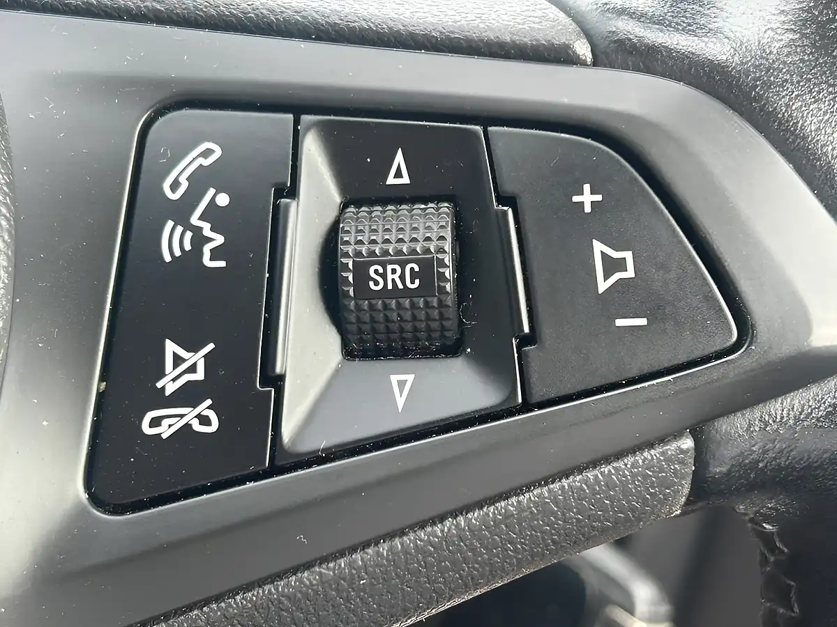 Used 2015 Vauxhall Corsa Se Blue - Interior and Exterior details 18