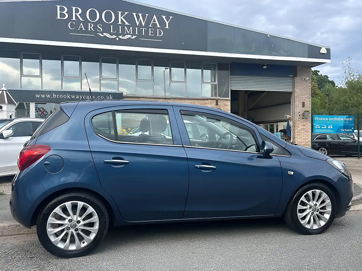 Used 2015 Vauxhall Corsa Se Blue - Interior and Exterior details 8