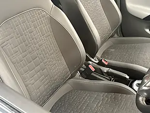 Used 2015 Vauxhall Corsa Se Green - Interior and Exterior details 16