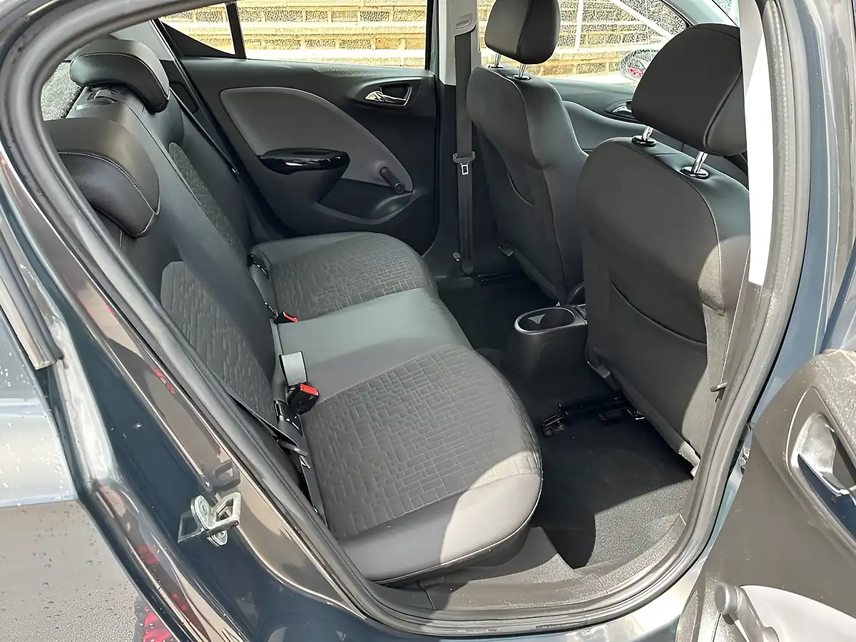 Used 2015 Vauxhall Corsa Se Grey - Interior and Exterior details 19