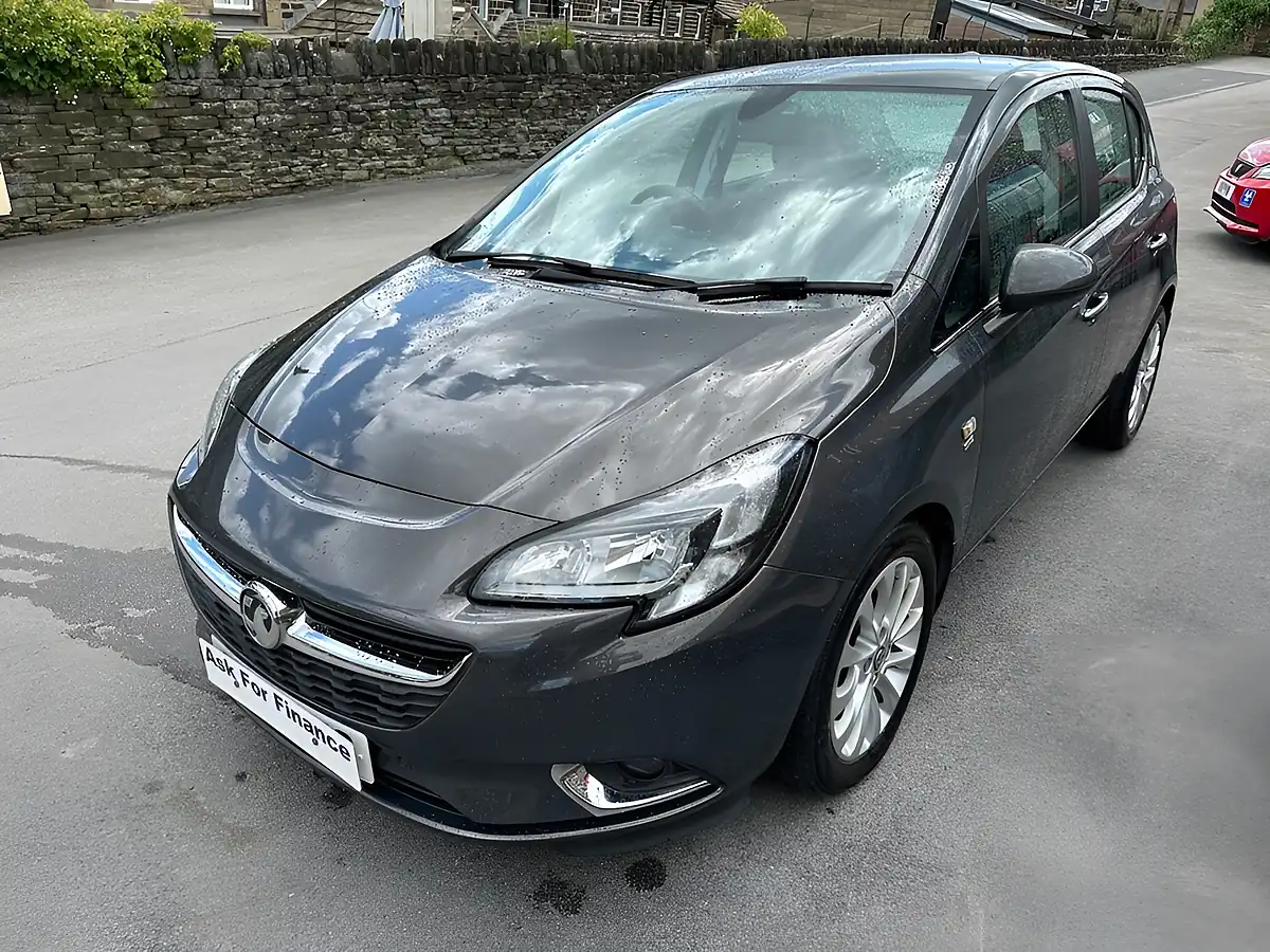 Used 2015 Vauxhall Corsa Se Grey - Interior and Exterior details 4