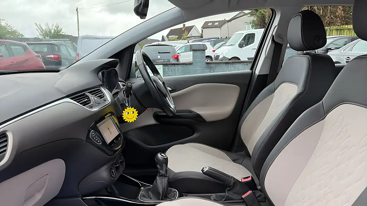 Used 2015 Vauxhall Corsa Se Grey - Interior and Exterior details 6